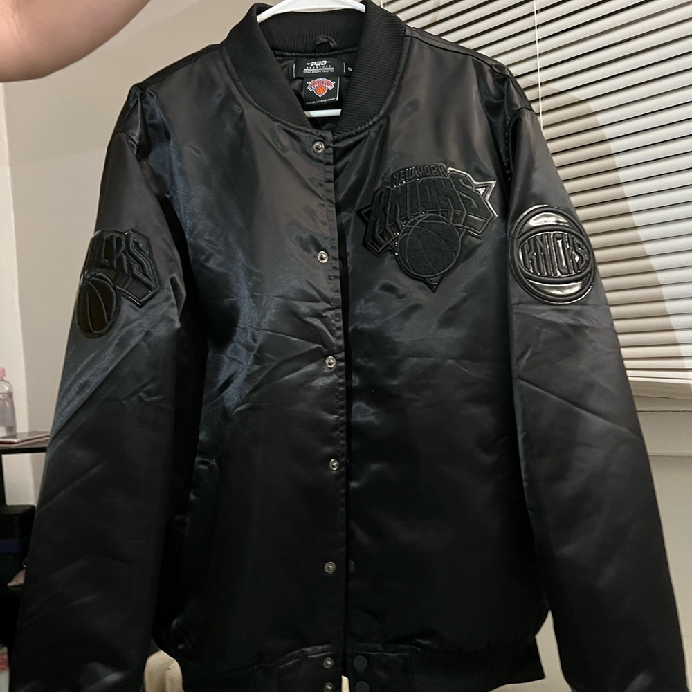 NBA licensed New York Knicks Bomber Jacket Black